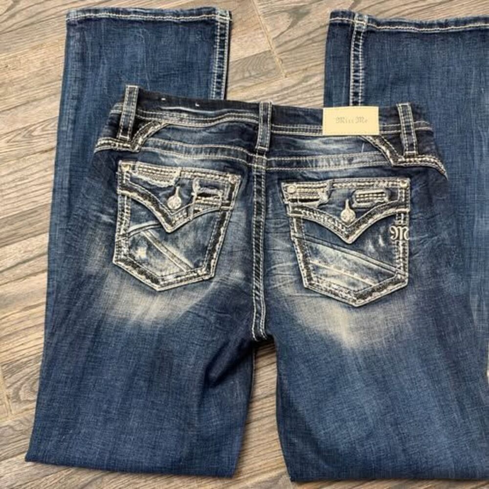 Miss Me Curvy Bootcut Jeans with Embellished Flap Pockets – Size 30